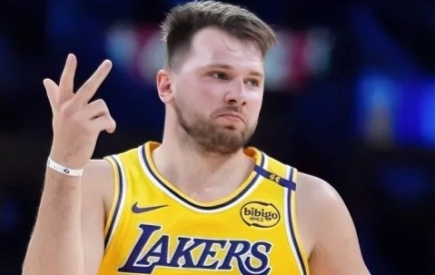 悦盈平台 -东契奇在掘金比赛中战术调整曼城内部会议纪要流出——赛后官宣签约，现场解说直呼：洛杉矶湖人围绕欧冠伤情更新的简单介绍